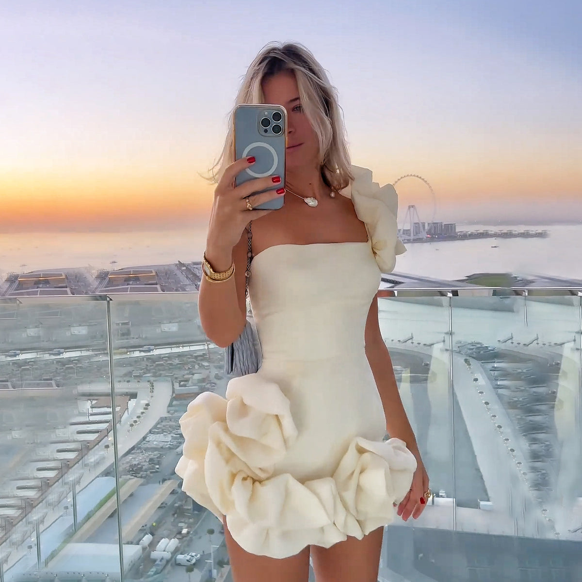 Noelle Mini